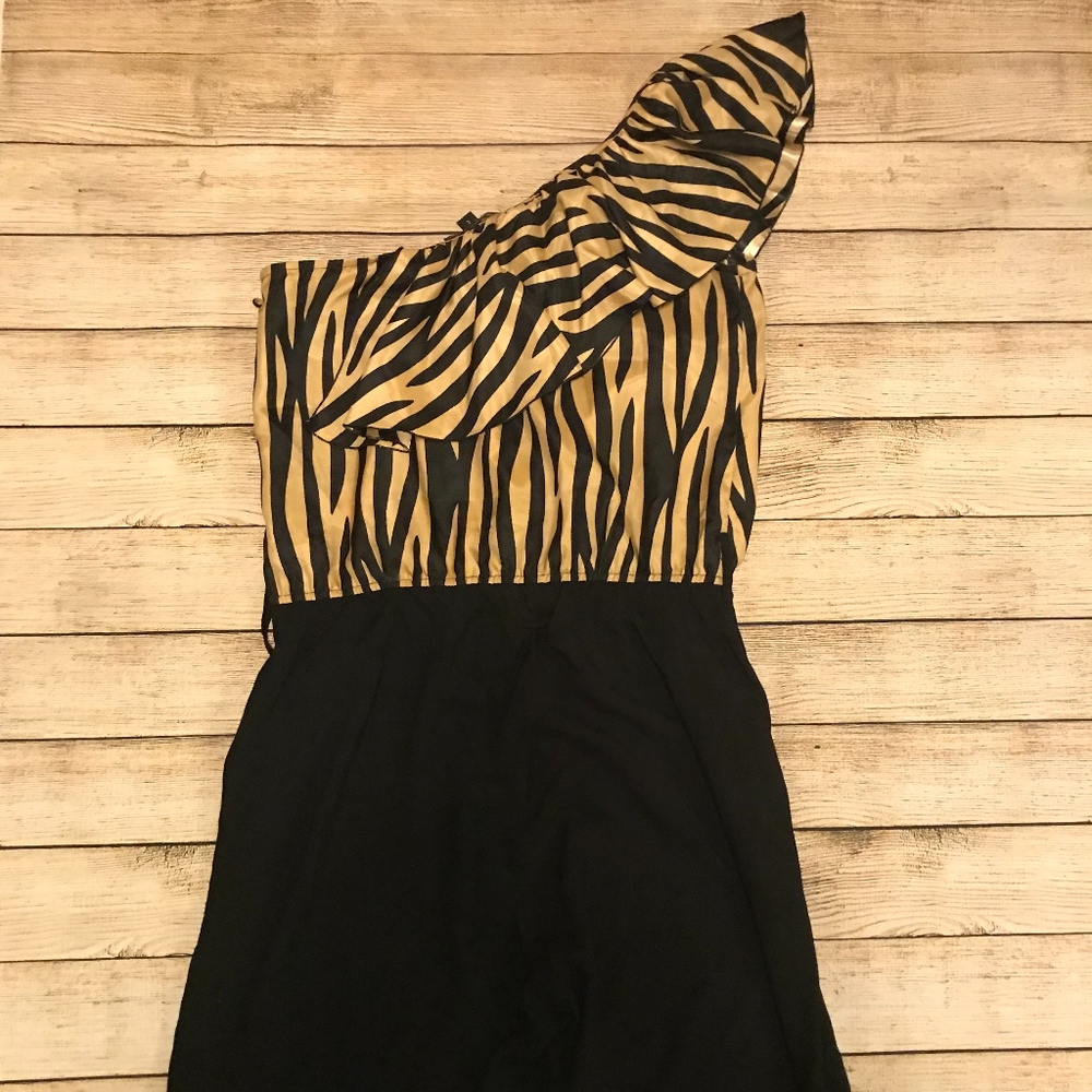 One-Shoulder Jumpsuit - Rampage - Picture 6 of 6